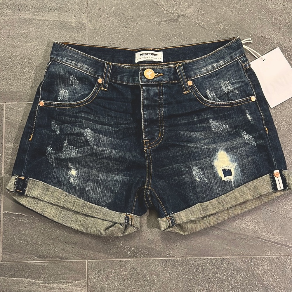 NWT one teaspoon cowboy charger denim destroyed jean shorts 25